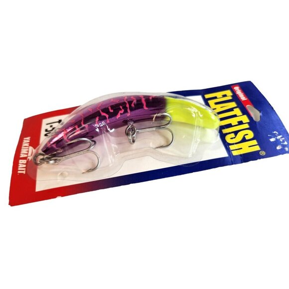 Yakima Bait Original Flatfish T-50 Fishing Lure Met Purple Pink Tiger Made USA - Picture 2 of 8